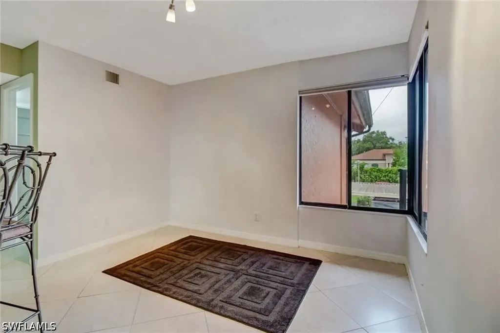 124 Cypress Way E Naples FL 34110