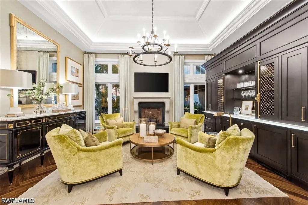 3675 Gordon Drive Naples FL 34102