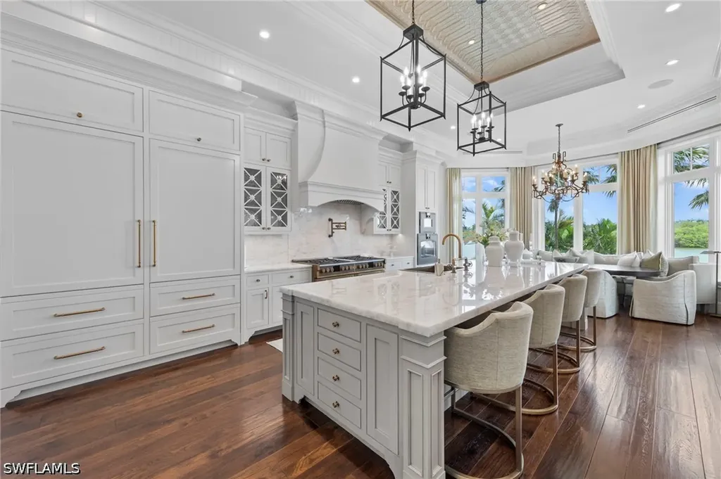 3675 Gordon Drive Naples FL 34102