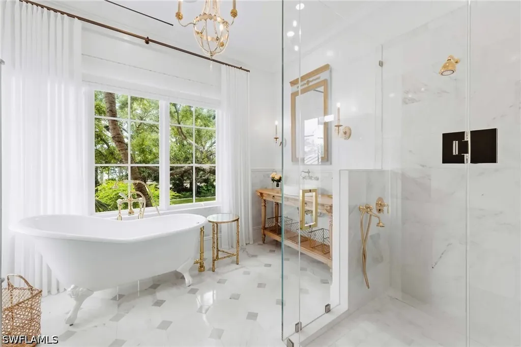 3675 Gordon Drive Naples FL 34102
