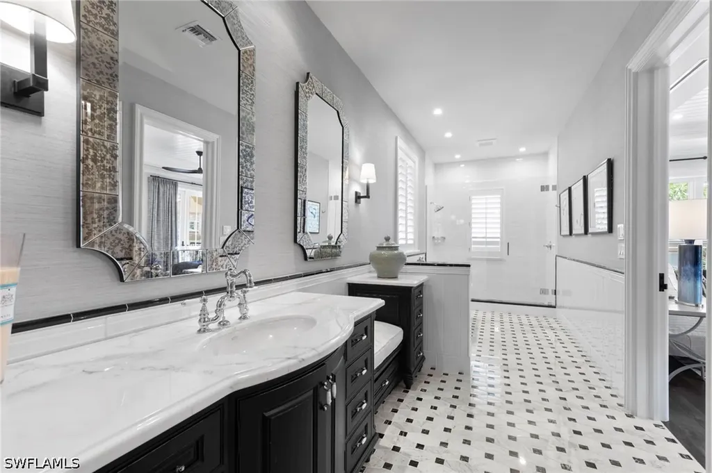 3675 Gordon Drive Naples FL 34102
