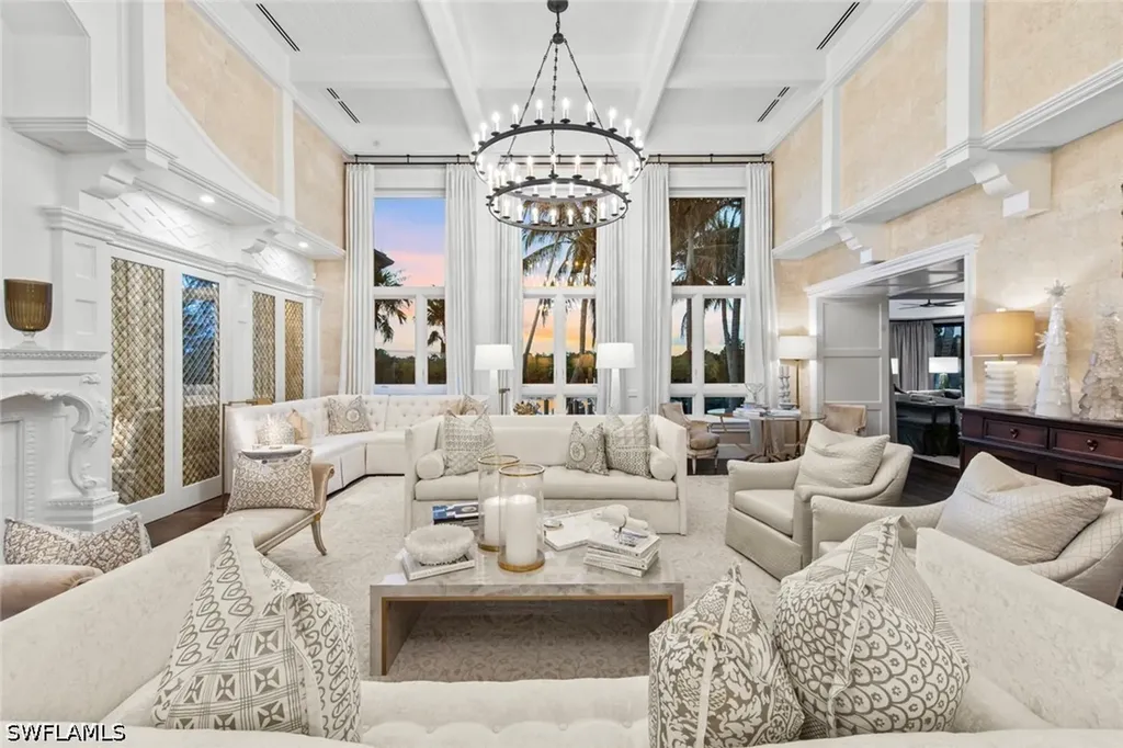 3675 Gordon Drive Naples FL 34102