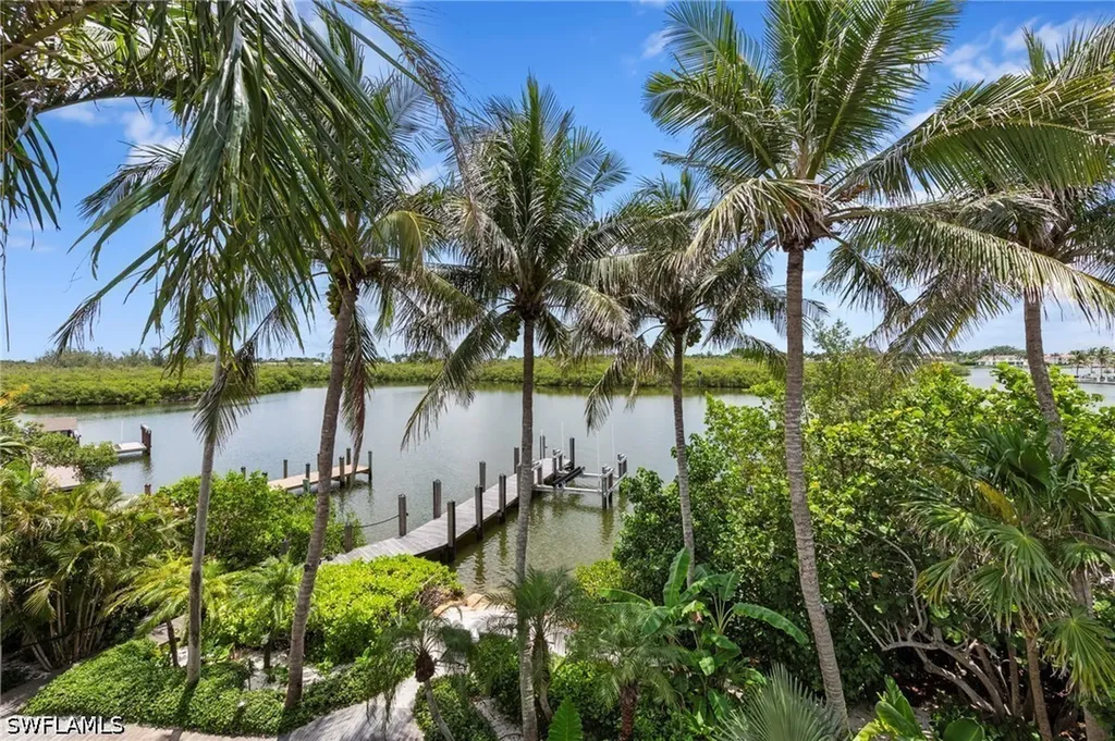 3675 Gordon Drive Naples FL 34102