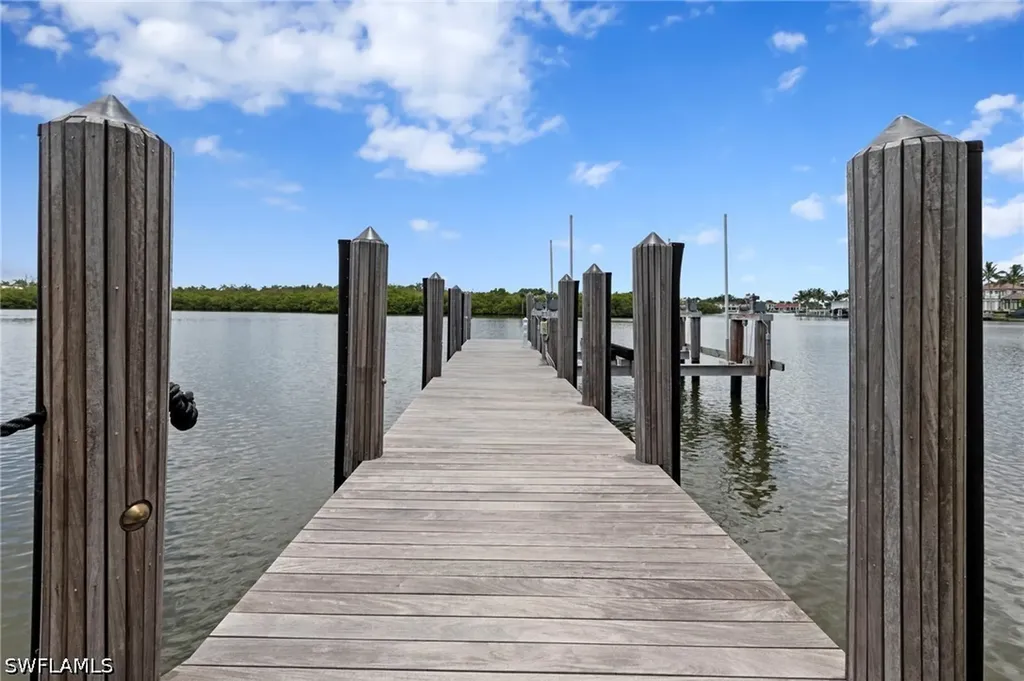 3675 Gordon Drive Naples FL 34102