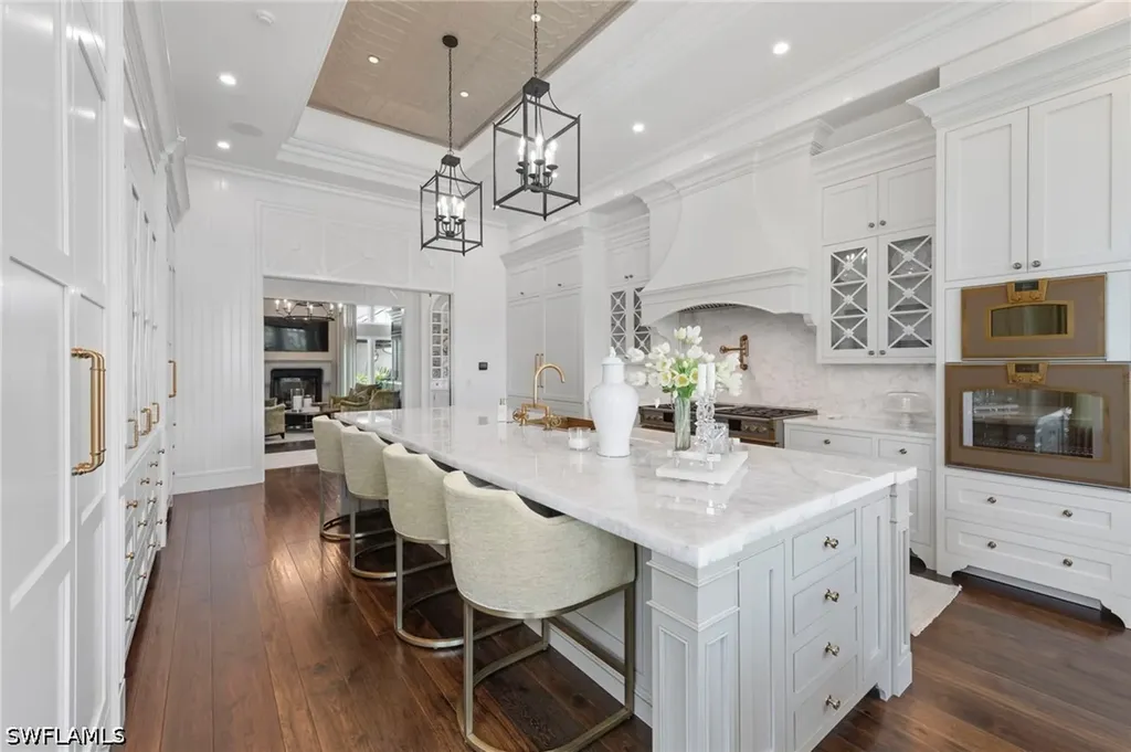 3675 Gordon Drive Naples FL 34102