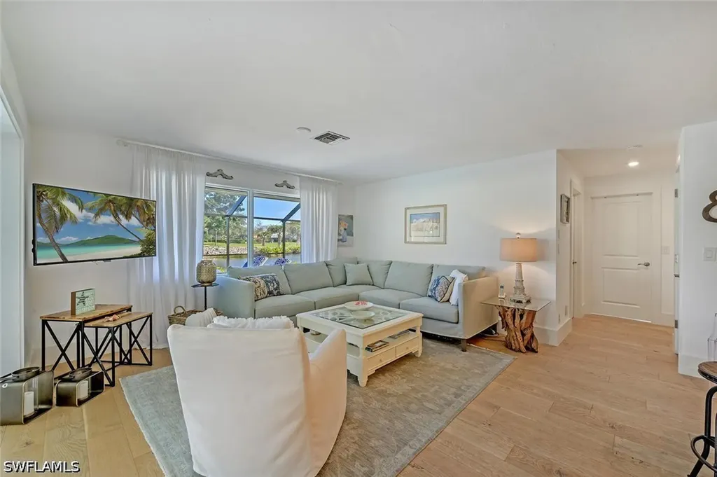 239 Torrey Pines Point Naples FL 34113