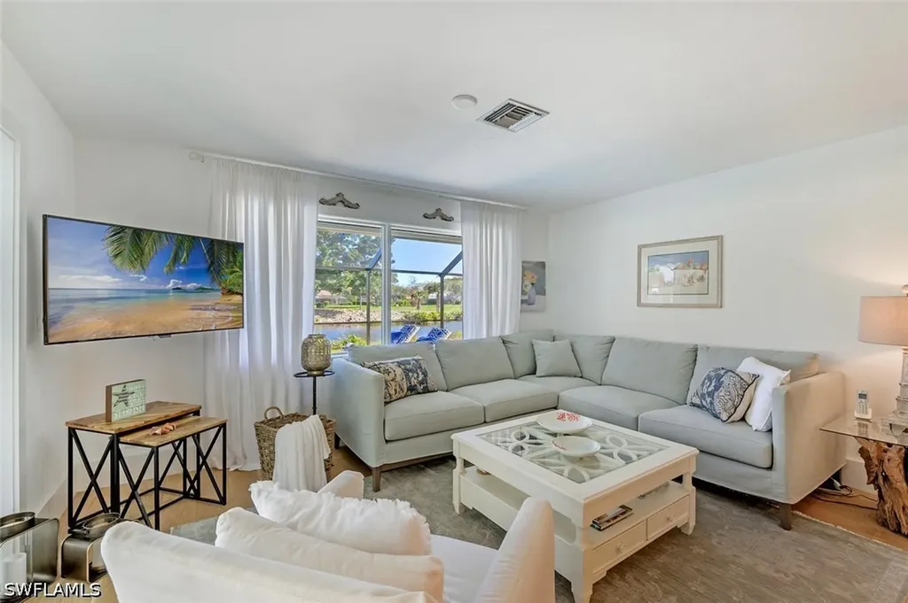 239 Torrey Pines Point Naples FL 34113