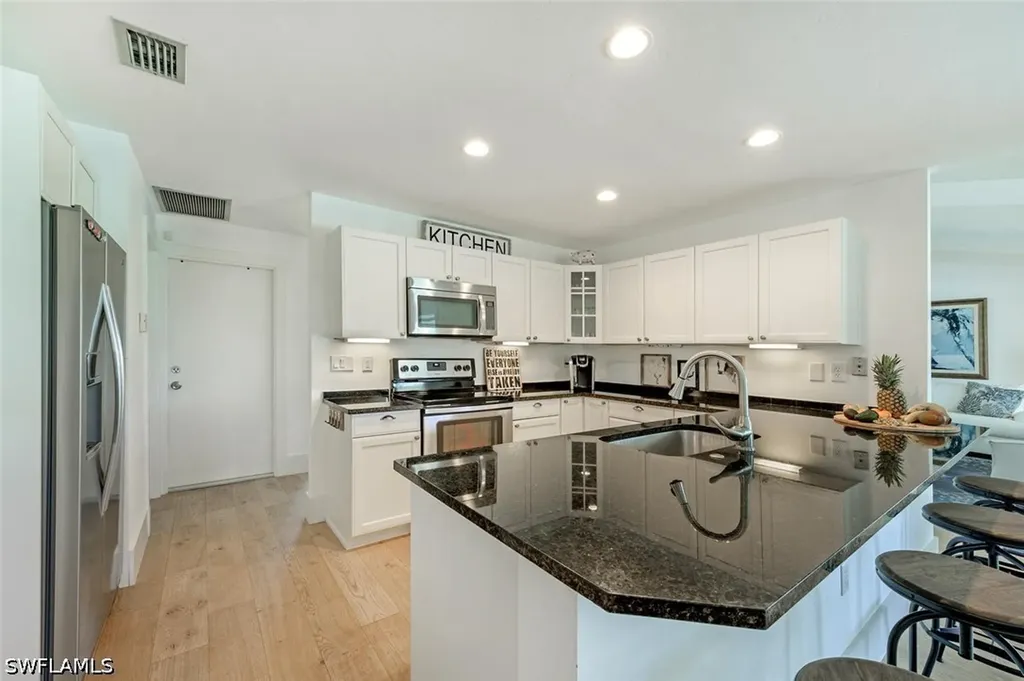 239 Torrey Pines Point Naples FL 34113