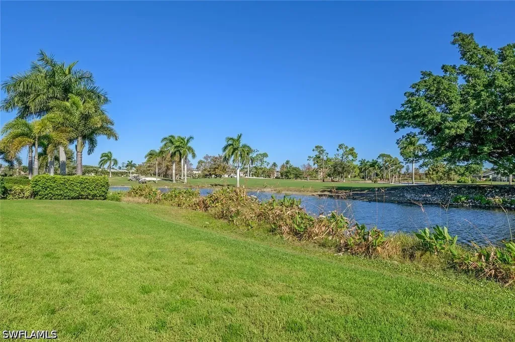 239 Torrey Pines Point Naples FL 34113