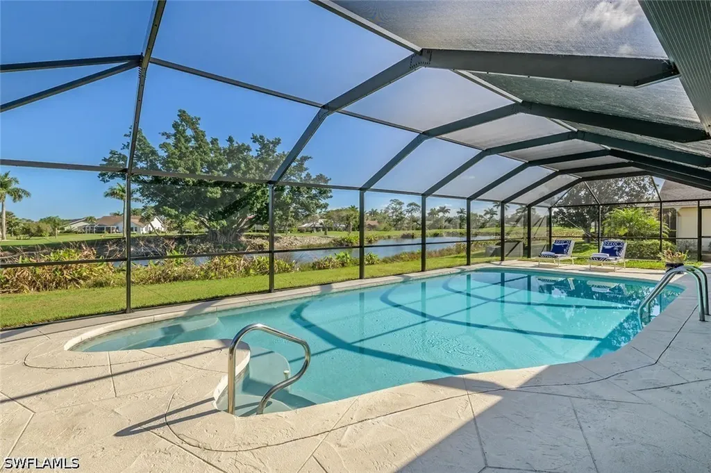 239 Torrey Pines Point Naples FL 34113