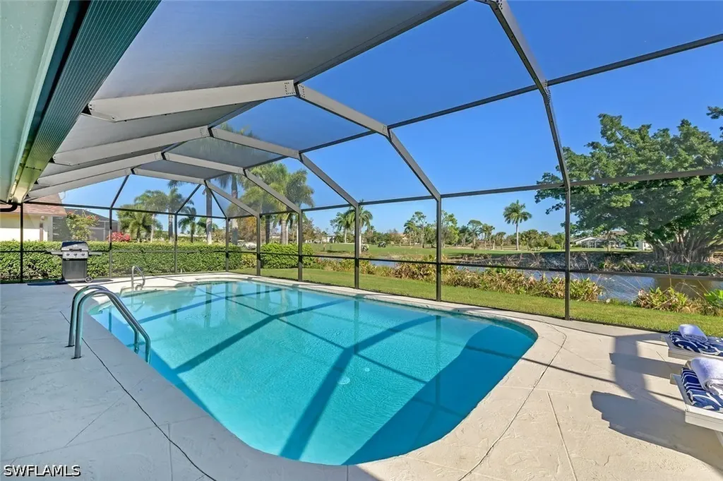239 Torrey Pines Point Naples FL 34113