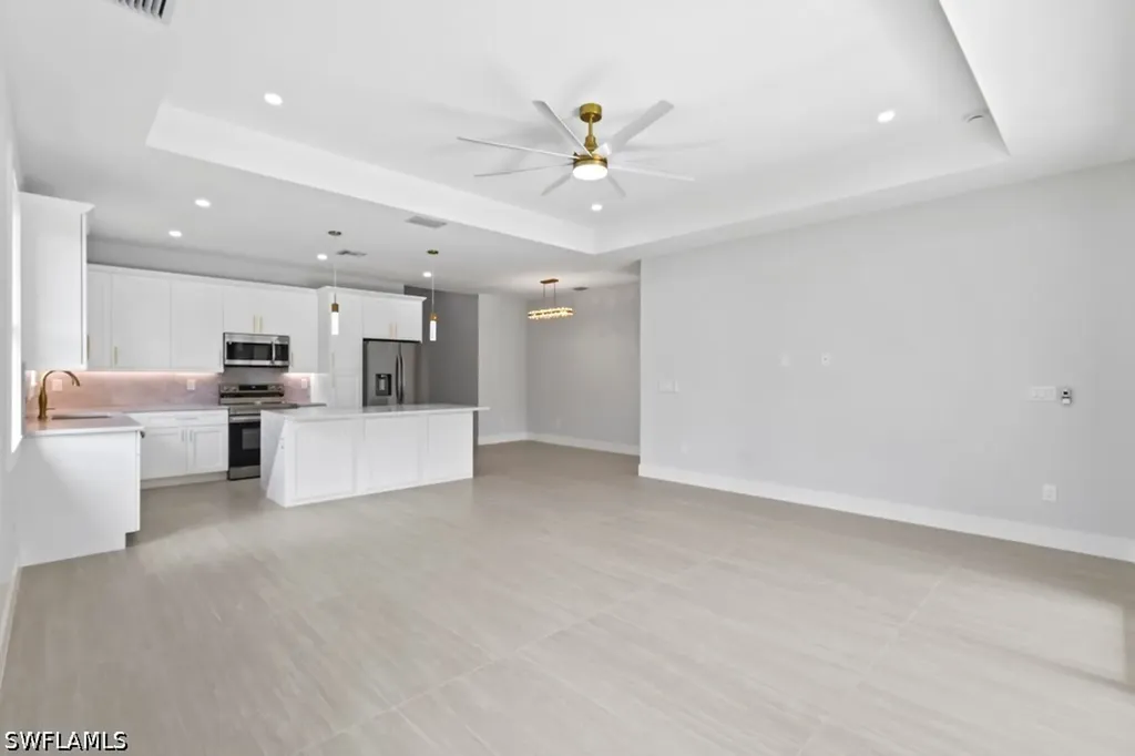 5044 44th Street NE Naples FL 34120