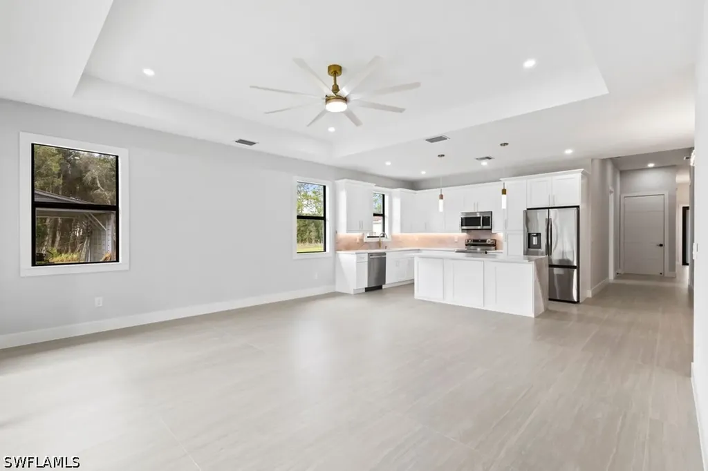 5044 44th Street NE Naples FL 34120