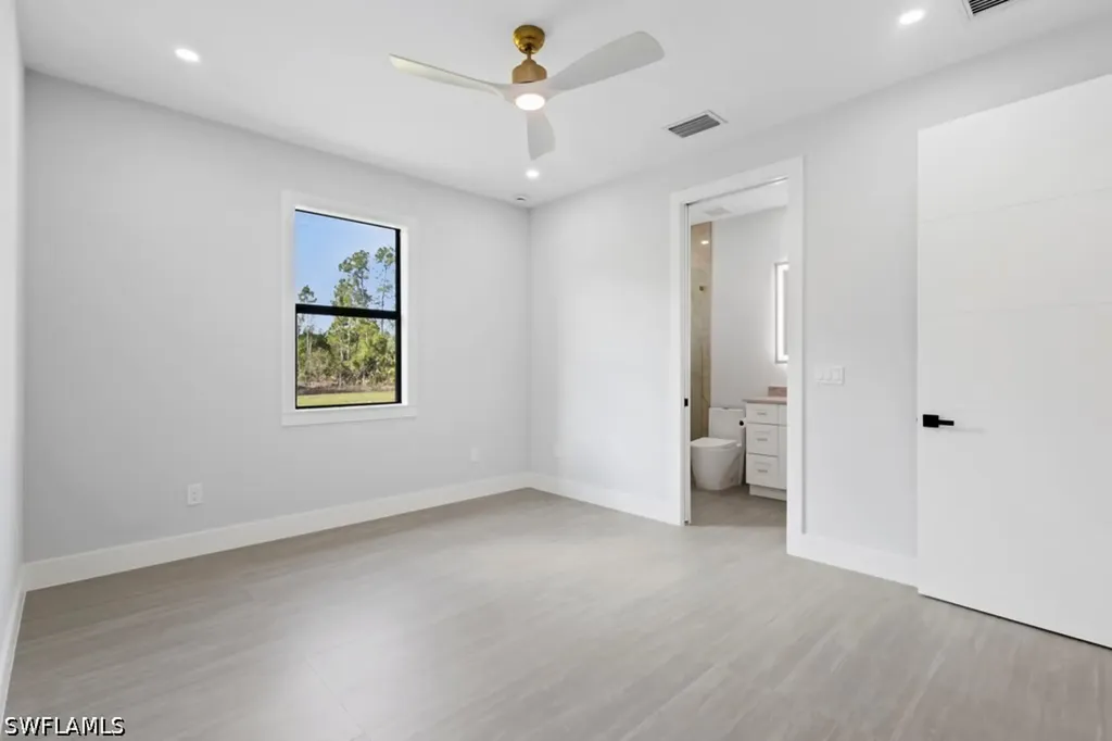 5044 44th Street NE Naples FL 34120