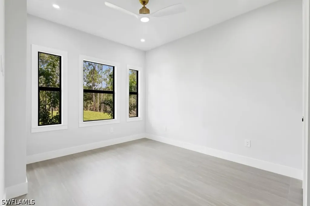 5044 44th Street NE Naples FL 34120
