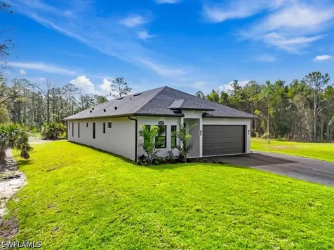 5044 44TH Street NE Naples FL 34120