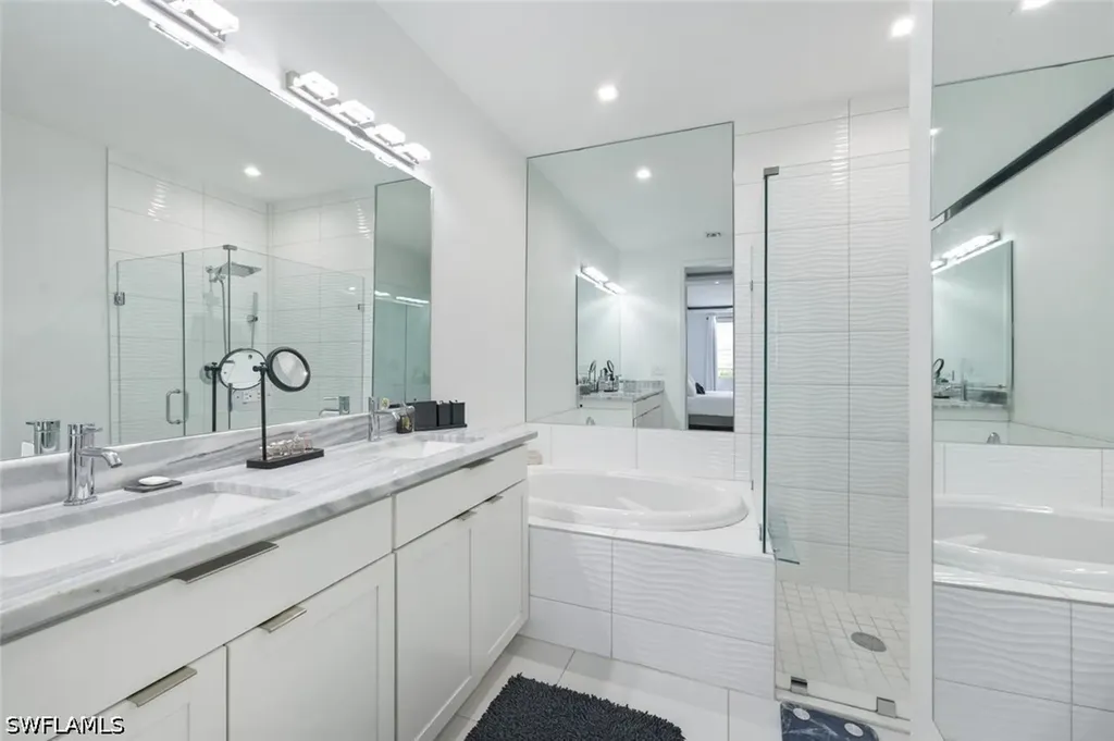 7345 Rockefeller Drive Naples FL 34119