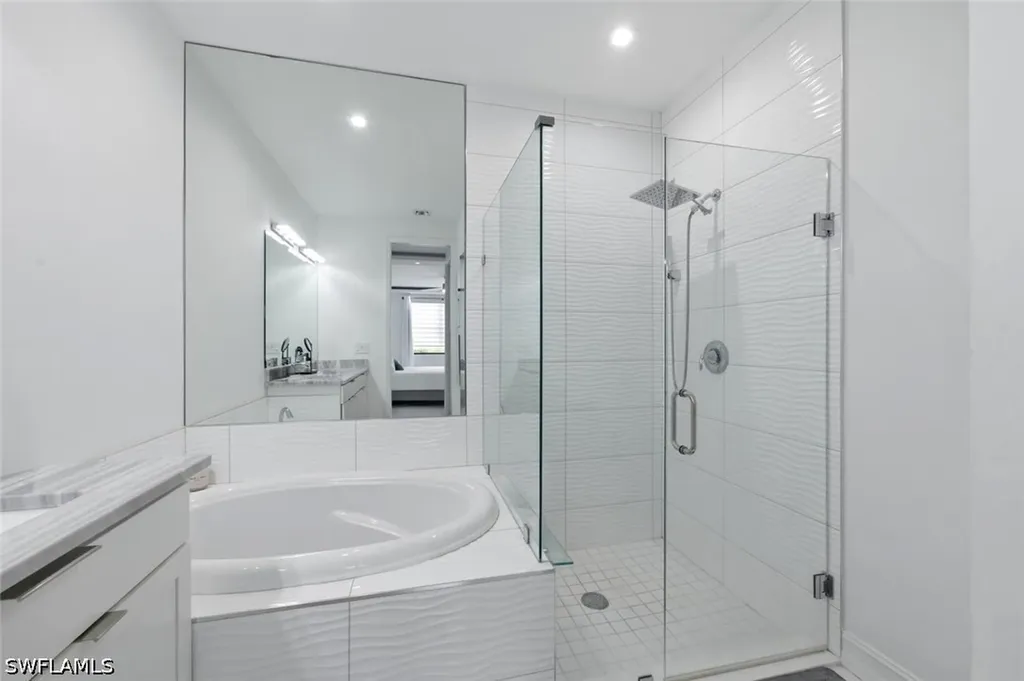 7345 Rockefeller Drive Naples FL 34119