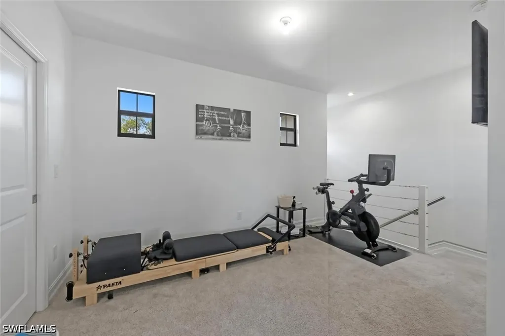7345 Rockefeller Drive Naples FL 34119
