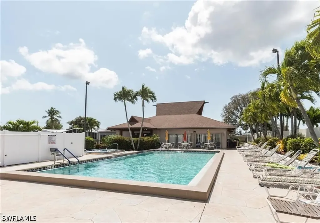 196 Oceans Boulevard Naples FL 34104