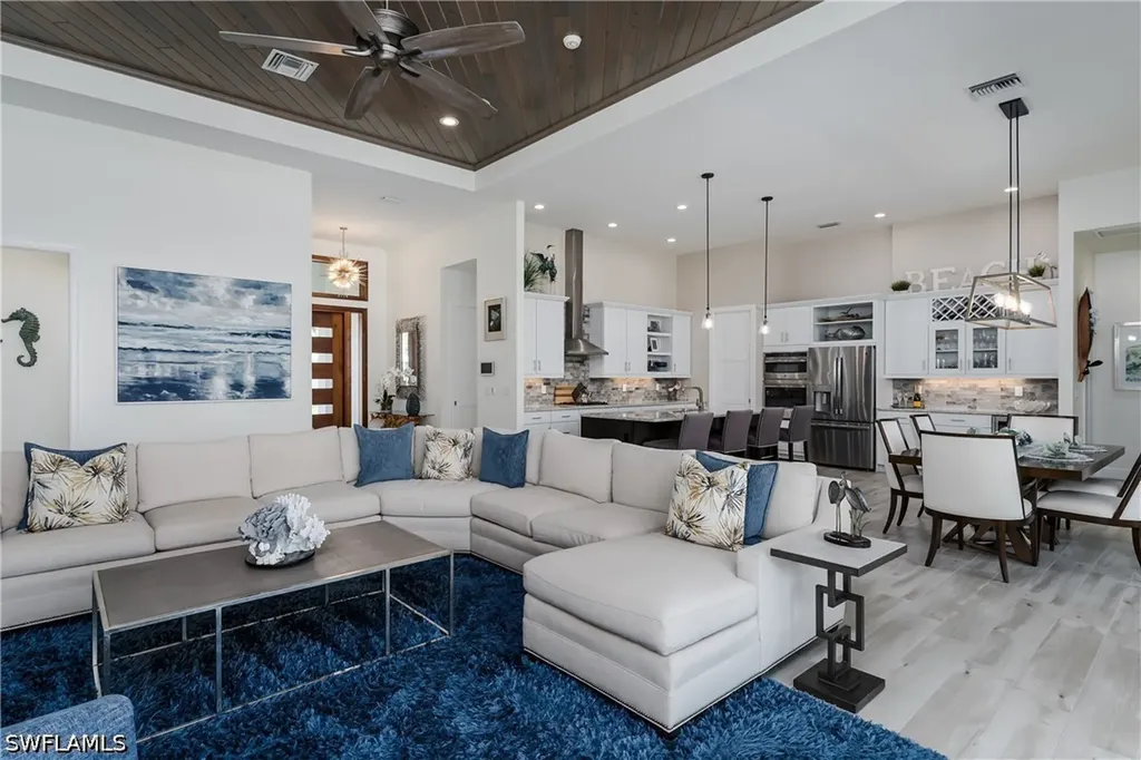 1017 Admiralty Court Marco Island FL 34145