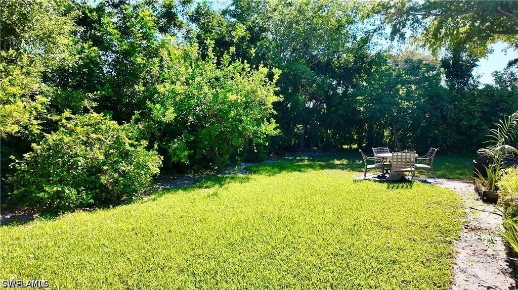 541 Landmark Drive Naples FL 34112