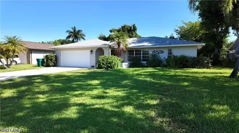 541 Landmark Drive Naples FL 34112