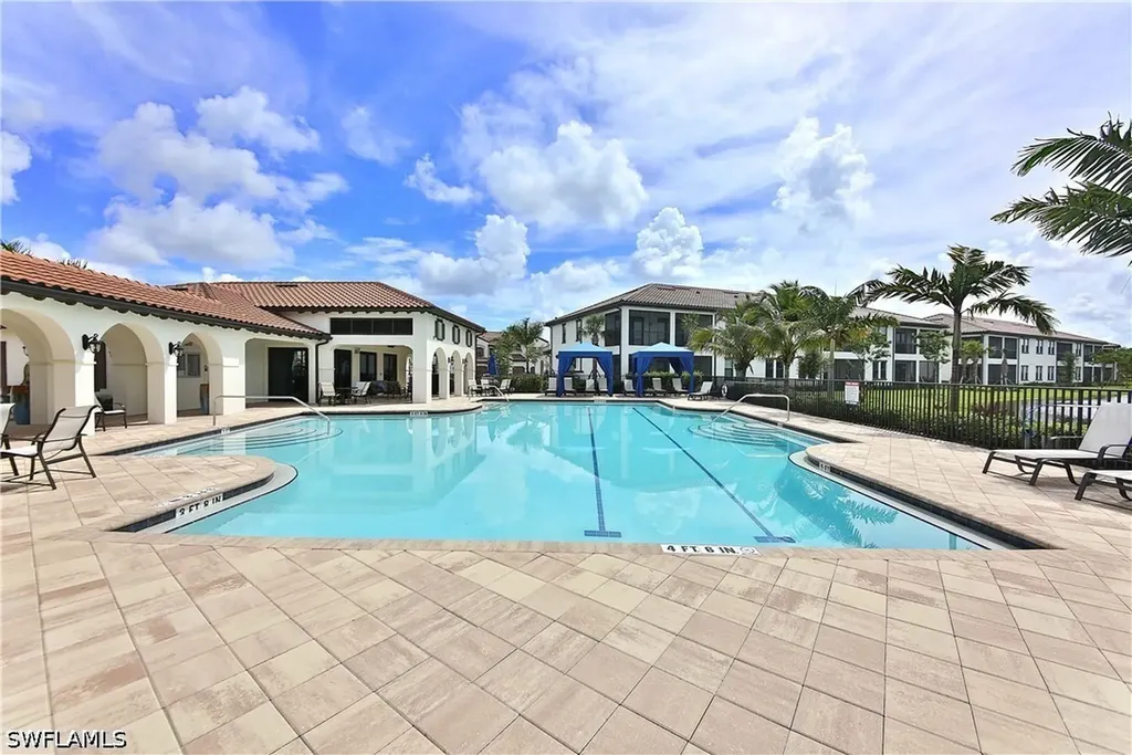 15145 Palmer Lake Circle Naples FL 34109