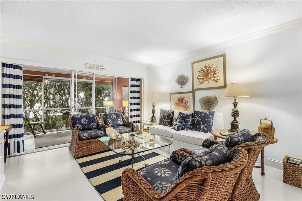 280 2nd Avenue S Naples FL 34102