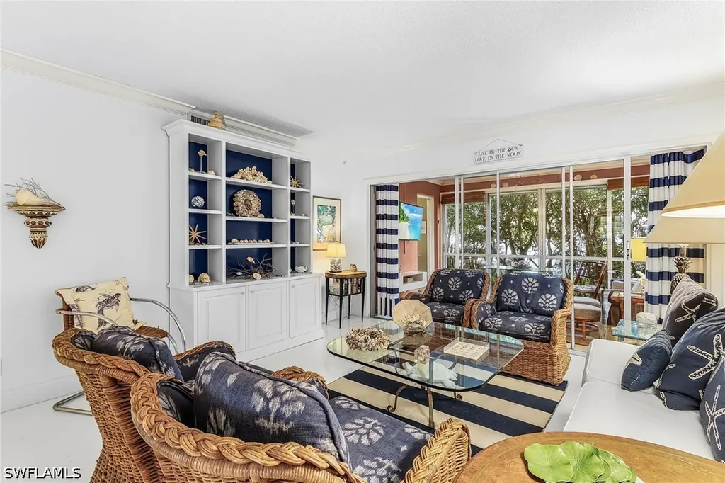 280 2nd Avenue S Naples FL 34102