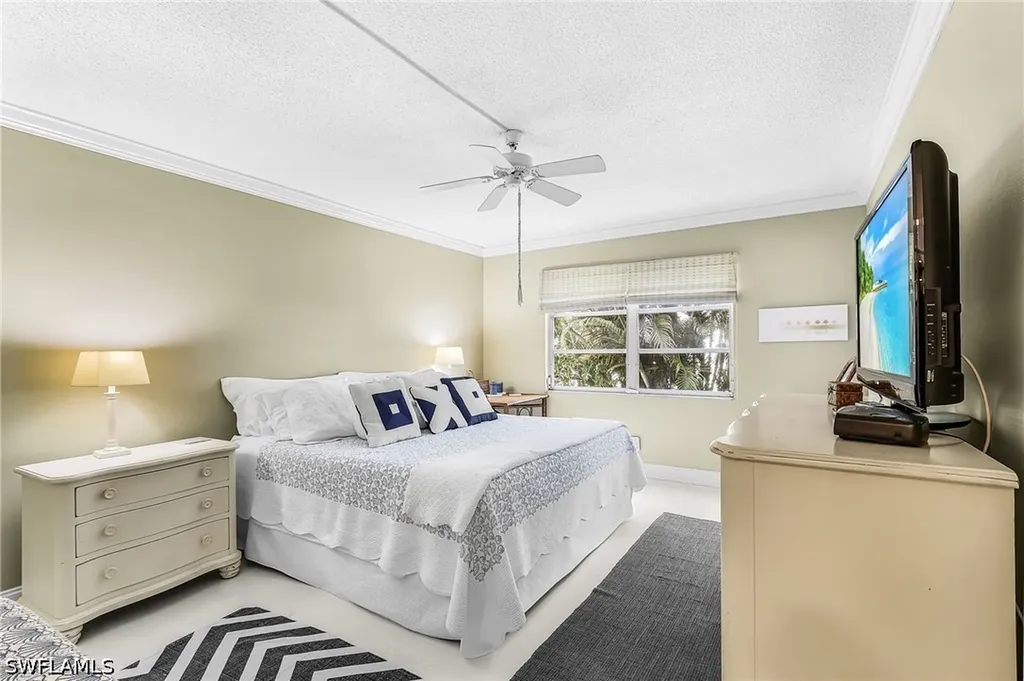 280 2nd Avenue S Naples FL 34102