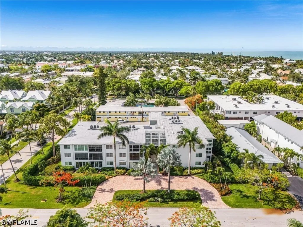 280 2nd Avenue S Naples FL 34102