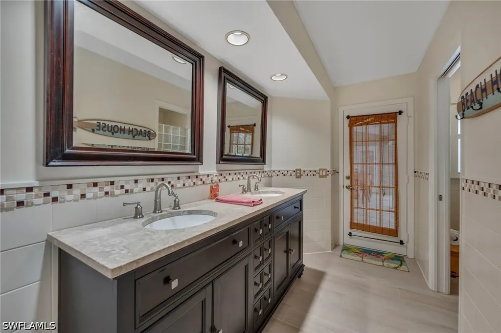 248 Channing Court Naples FL 34110