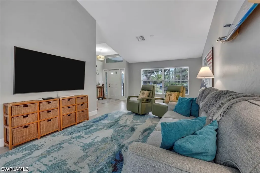 248 Channing Court Naples FL 34110