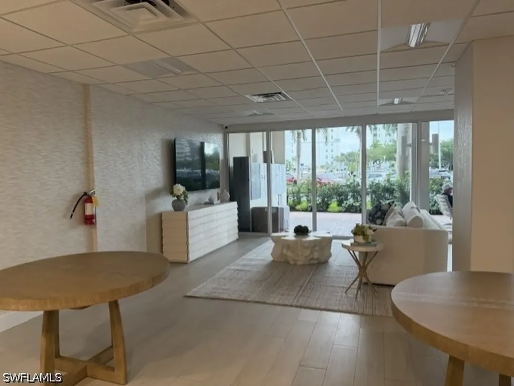 3 Bluebill Avenue Naples FL 34108
