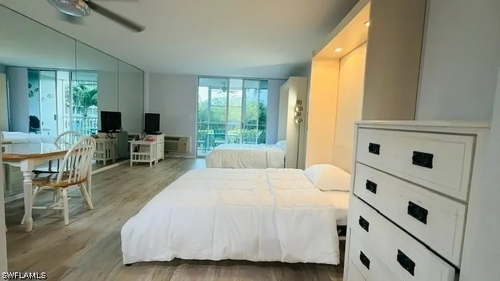 3 Bluebill Avenue Naples FL 34108