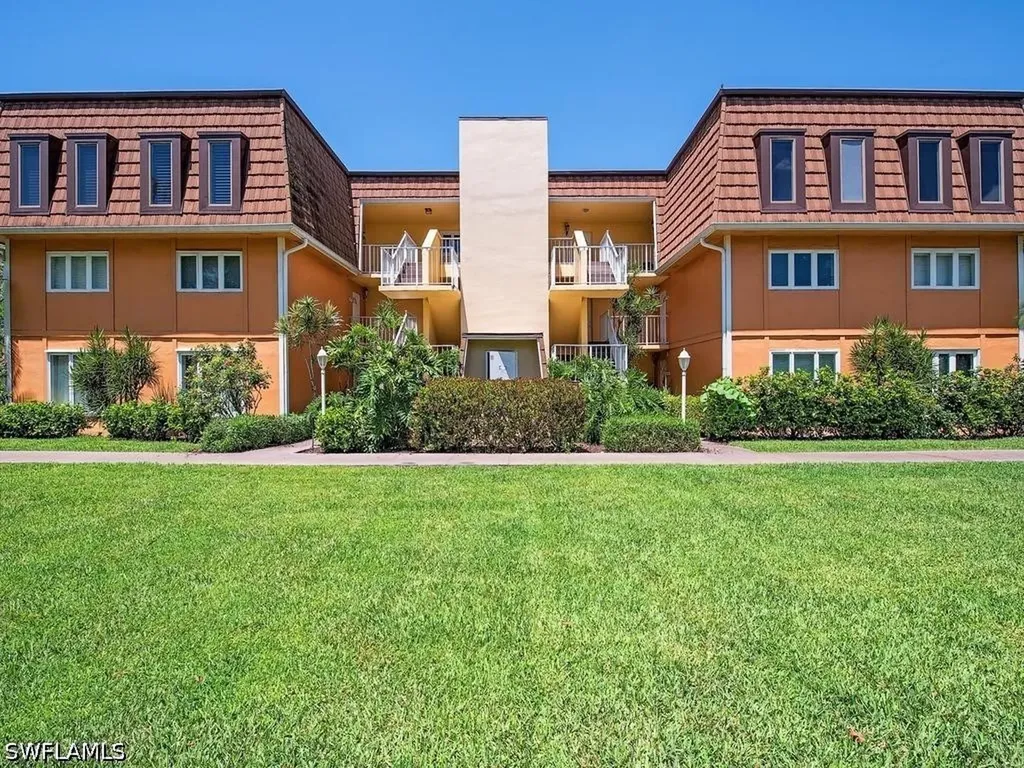 1840 Bald Eagle Drive Naples FL 34105