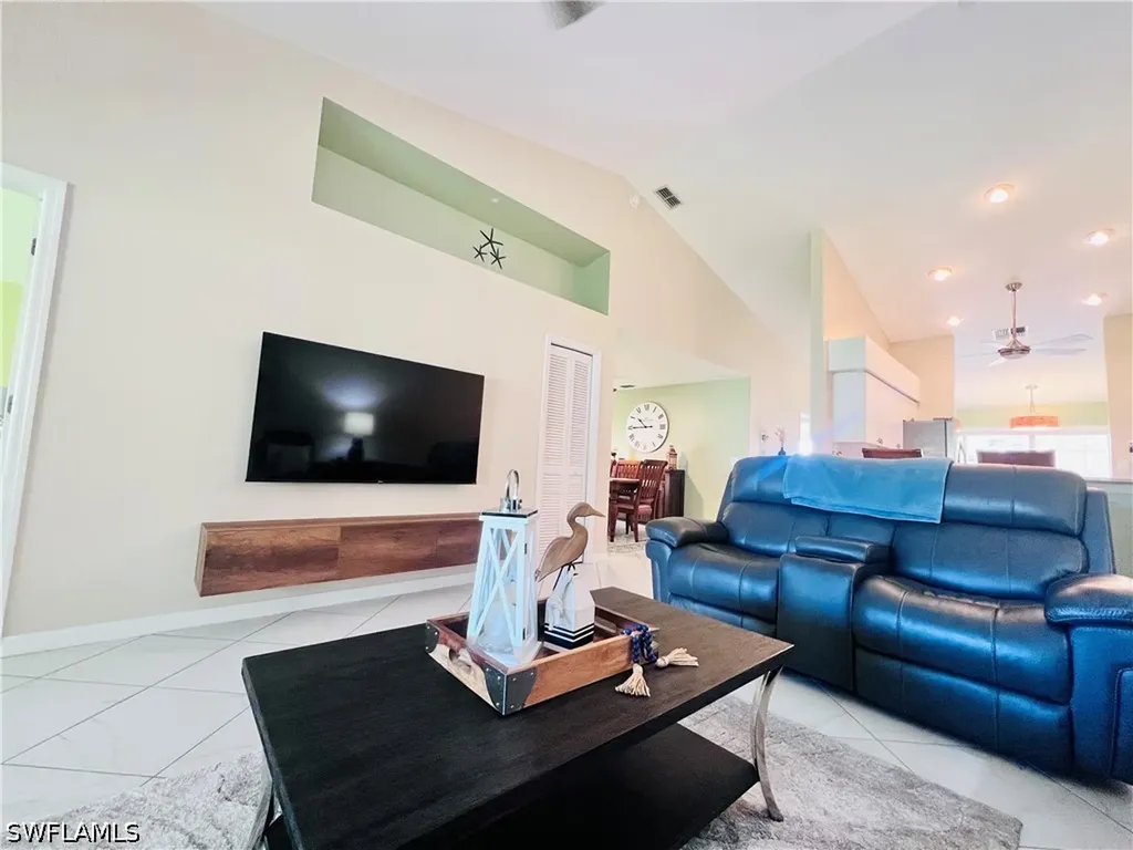 8073 Panther Trail Naples FL 34113