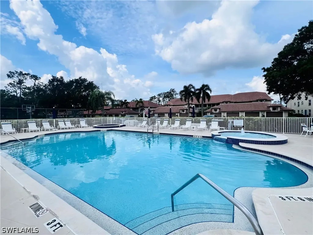 8073 Panther Trail Naples FL 34113