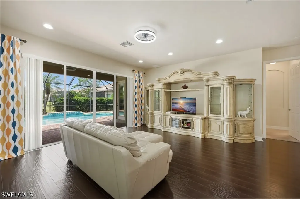 10051 Mimosa Silk Drive Fort Myers FL 33913