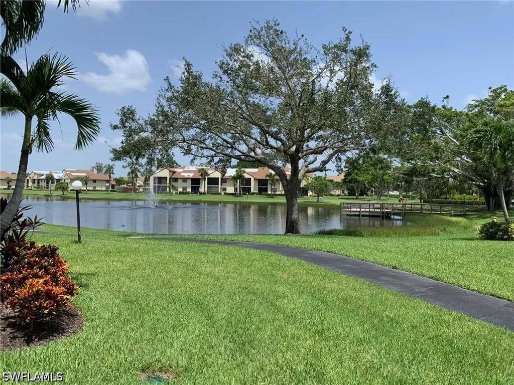 8715 Charter Club Circle Fort Myers FL 33919