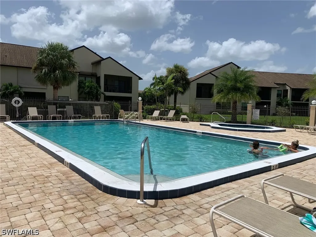 8715 Charter Club Circle Fort Myers FL 33919