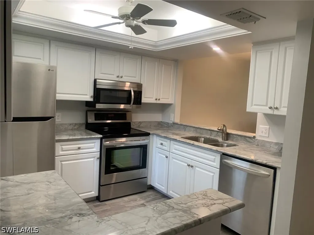 8715 Charter Club Circle Fort Myers FL 33919