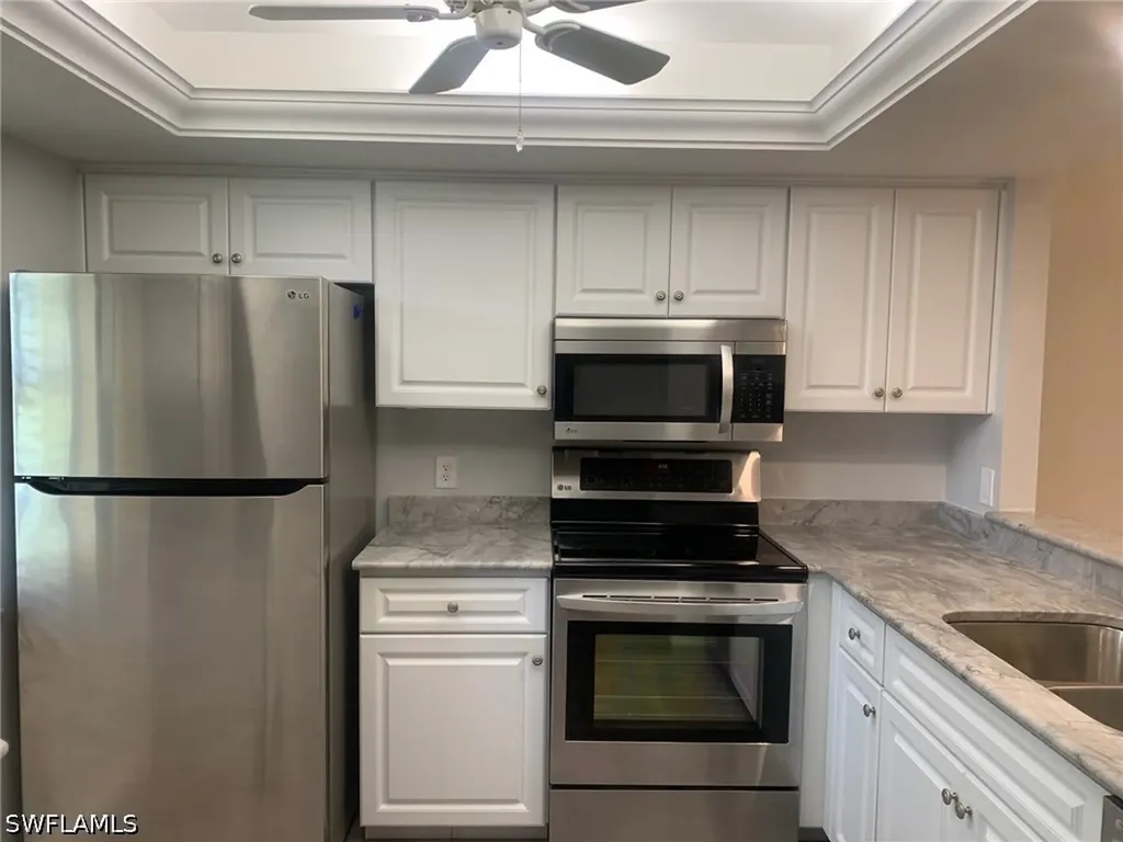 8715 Charter Club Circle Fort Myers FL 33919