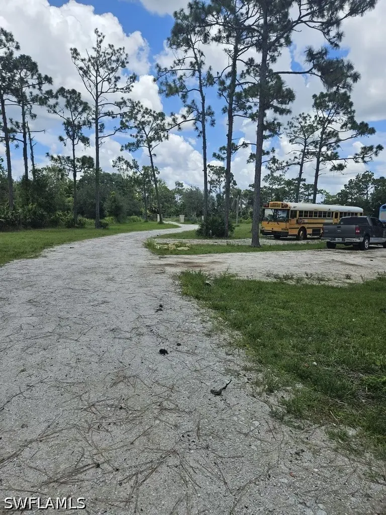 1375 W Ash Road Labelle FL 33935