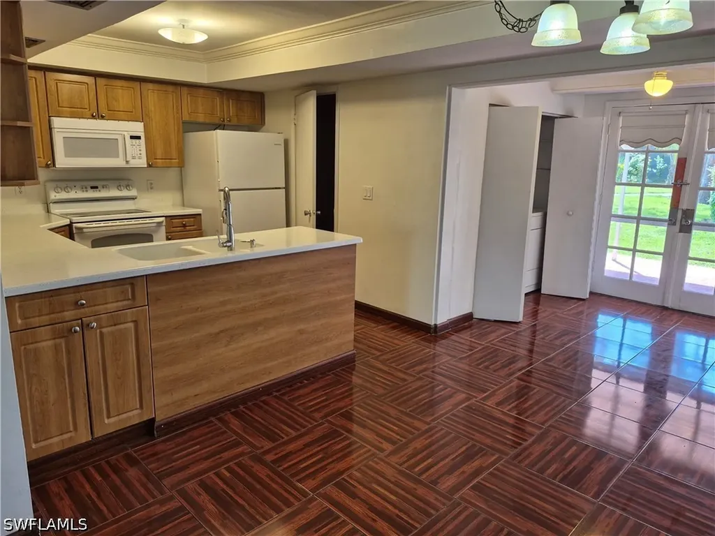 4909 Catalina Drive Naples FL 34112