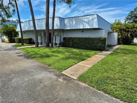 4909 Catalina Drive Naples FL 34112