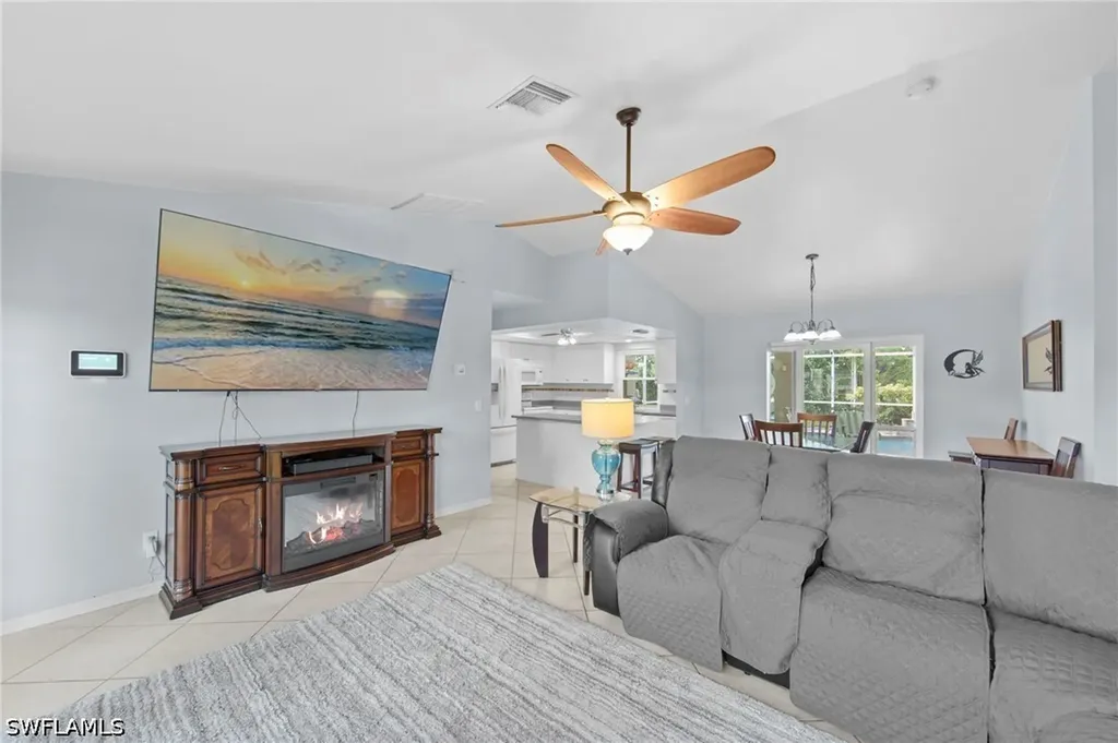 618 SE 15th Terrace Cape Coral FL 33990