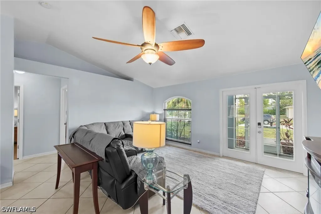 618 SE 15th Terrace Cape Coral FL 33990