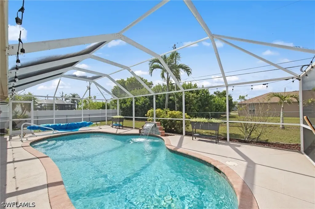 618 SE 15th Terrace Cape Coral FL 33990
